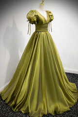 Green V-Neck Long Corset Prom Dresses, A-Line Evening Dresses outfit, Prom Dresses For Curvy Figure